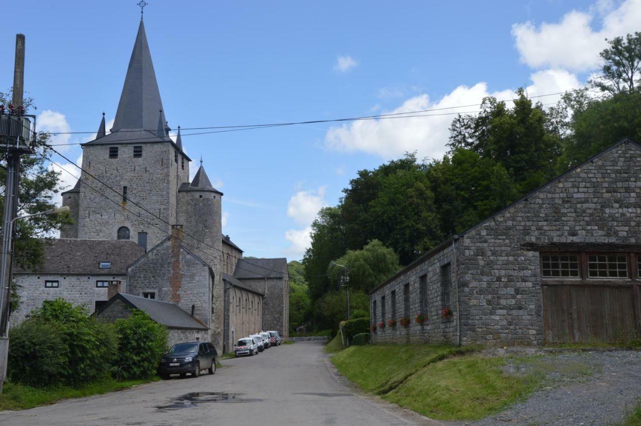 Les Gites "Coeur De Ferme" Celles  Exterior photo
